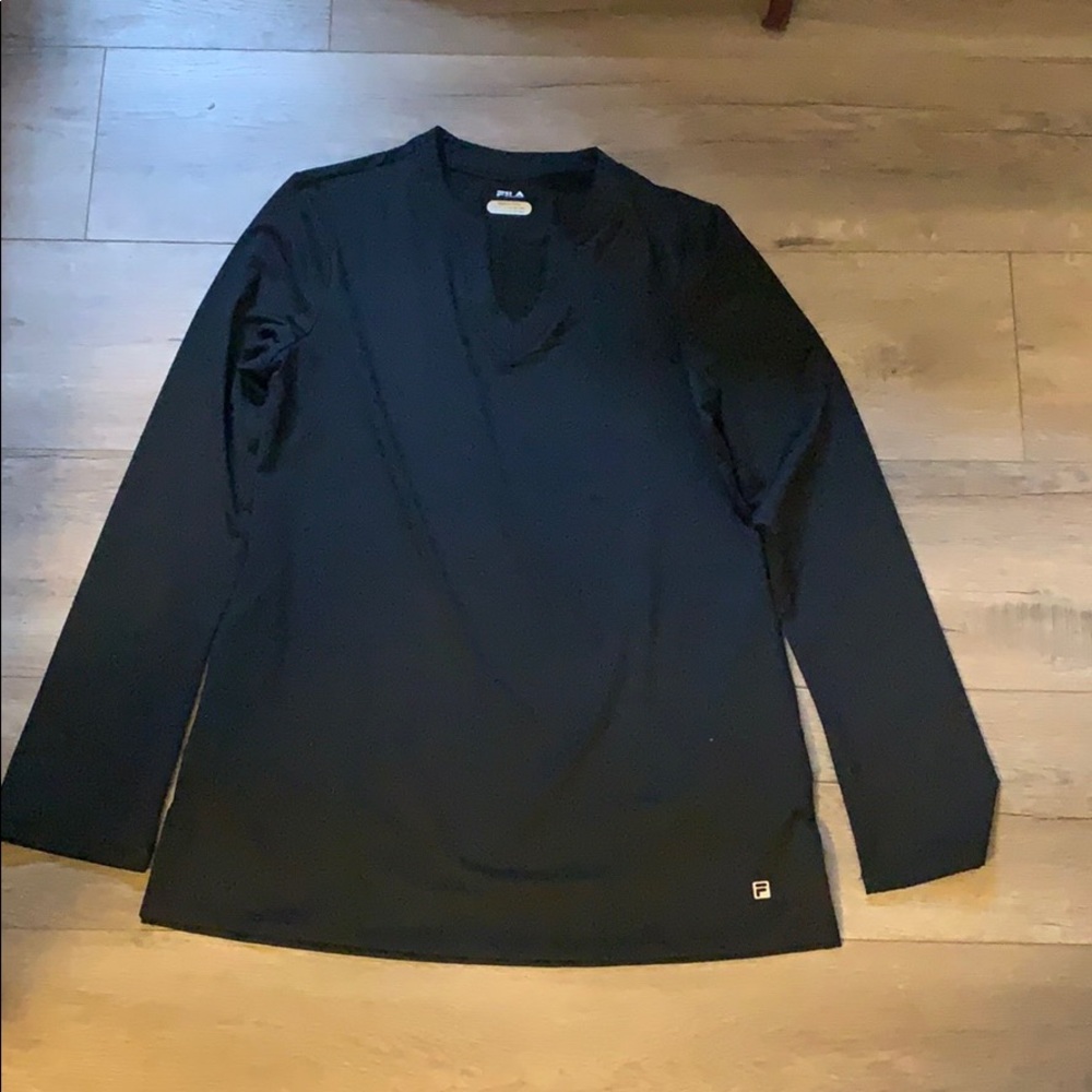 Long sleeve exercise long sleeve shirt